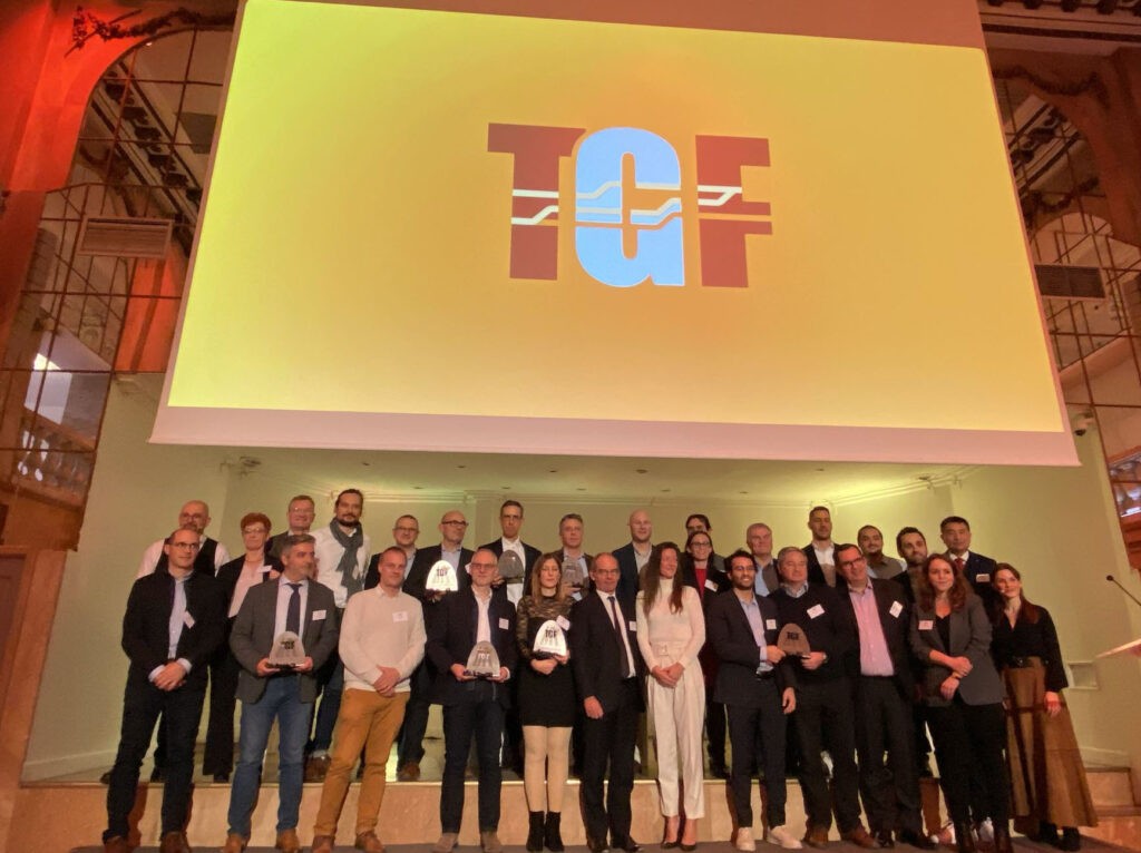 Photo de groupe de la cérémonie de remise des prix des Trophées du génie ferroviaire à Paris en janvier 2025 organisée par BTP Rail et la FIF